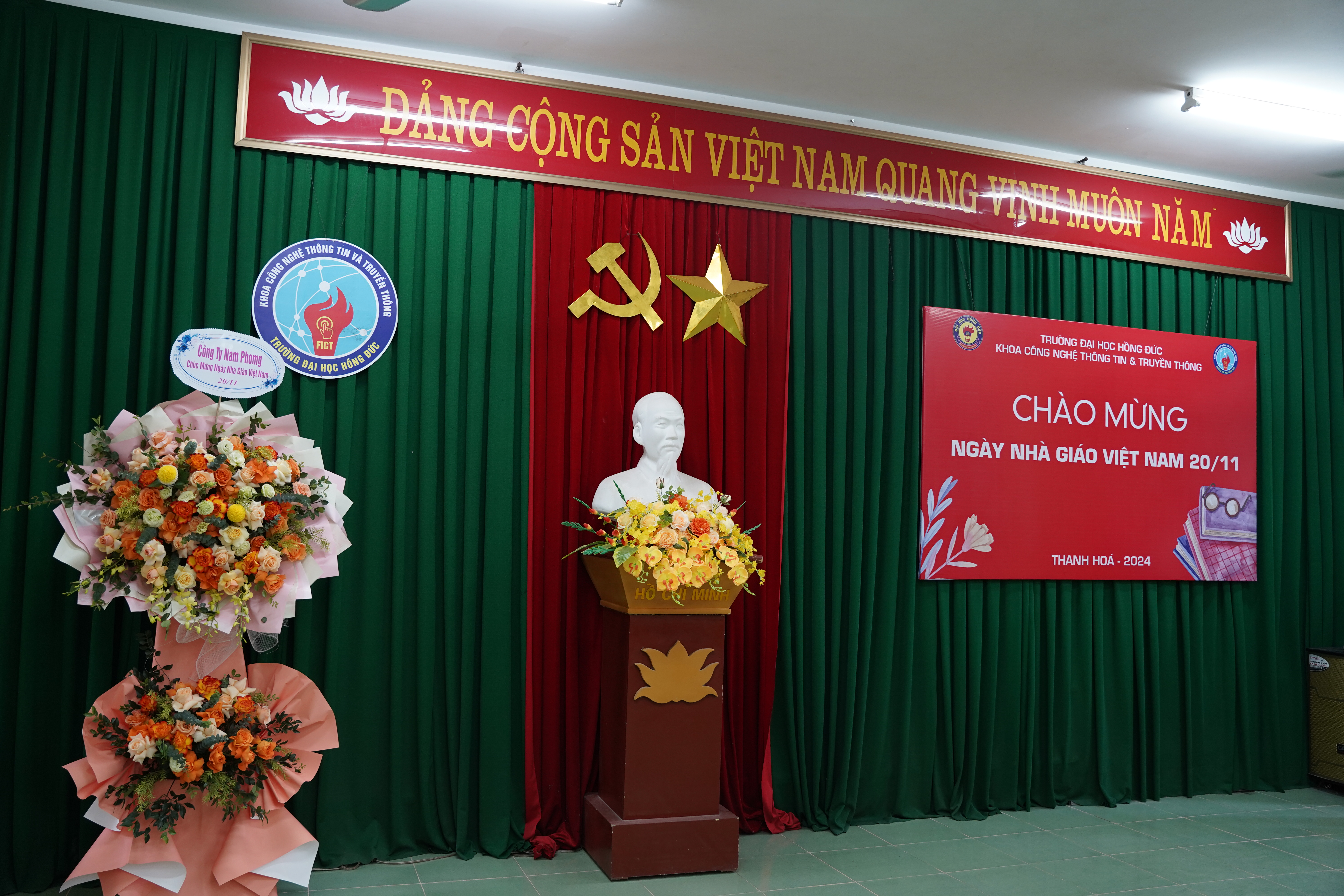 Khoa Công nghệ thông tin & Truyền thông (CNTT&TT) trường Đại học Hồng Đức tổ chức chương trình tọa đàm – văn nghệ kỷ niệm 42 năm ngày Nhà giáo Việt Nam